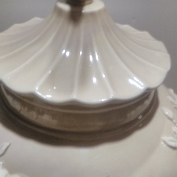 Vintage Ceramic Table Lamp Beige Asian Hand-Carved Floral Design - Picture 2 of 9